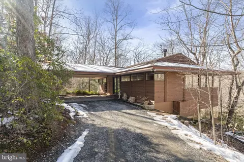 11300 Occoquan Oaks Ln, Woodbridge, VA 22192
