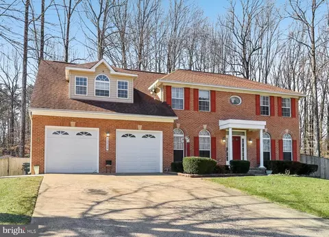 13526 Pace Ct, Woodbridge, VA 22193