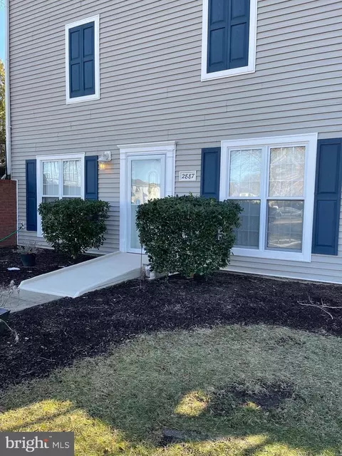 2887 Burgundy Pl, Woodbridge, VA 22192