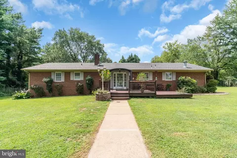 7935 Willow Pond Ct, Manassas, VA 20111