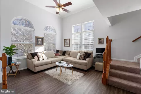 6083 Aster Haven Cir #141, Haymarket, VA 20169