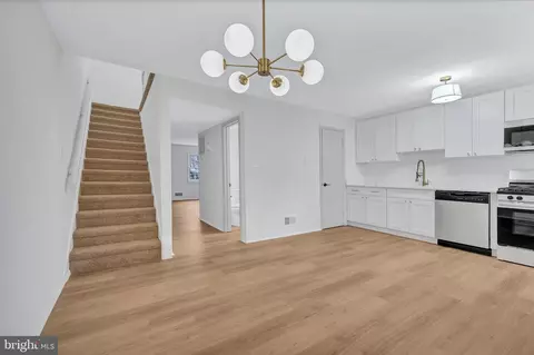 14766 Barksdale St, Woodbridge, VA 22193