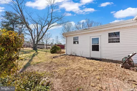 7718 Huron Dr, Gainesville, VA 20155 photo 28