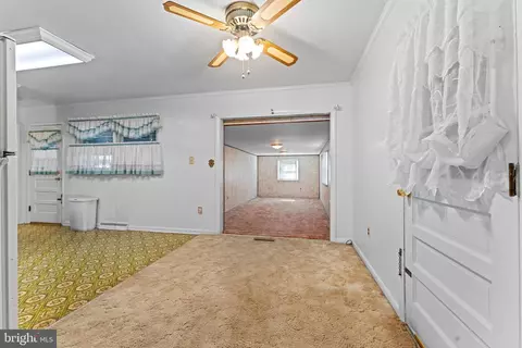 7718 Huron Dr, Gainesville, VA 20155 photo 11