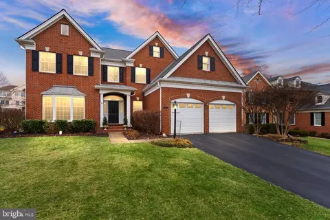 15728 Rothschild Ct, Haymarket, VA 20169