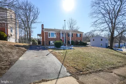 2221 Grundy Rd, Woodbridge, VA 22191