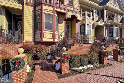 Exterior - 227 Mill St, Occoquan, VA 22125 photo 2 of 21