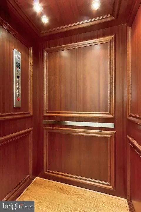 Entry Way - 227 Mill St, Occoquan, VA 22125 photo 2 of 6