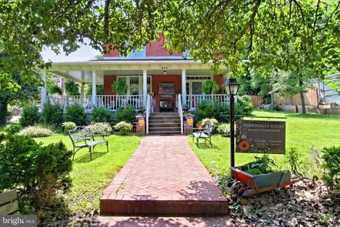 Exterior - 227 Mill St, Occoquan, VA 22125 photo 20 of 21