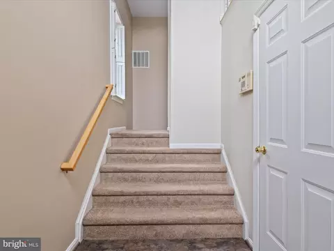 10121 Pale Rose Loop, Bristow, VA 20136 photo 4
