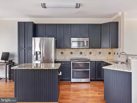 10121 Pale Rose Loop, Bristow, VA 20136 photo 12