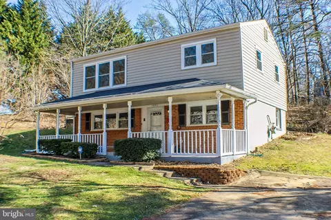 14203 Ferndale Rd, Woodbridge, VA 22193