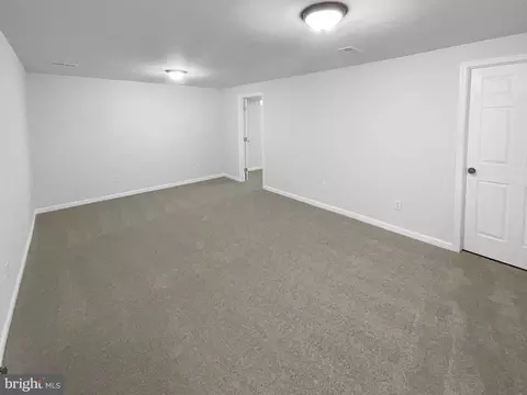 8245 Crackling Fire Dr, Gainesville, VA 20155 photo 35