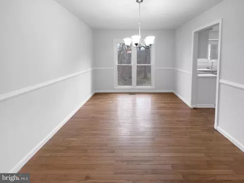 8245 Crackling Fire Dr, Gainesville, VA 20155 photo 10