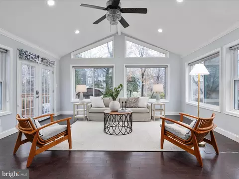 14557 Eastman St, Woodbridge, VA 22193