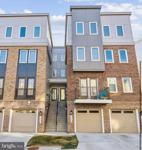 1350 Rail Stop Dr, Woodbridge, VA 22191