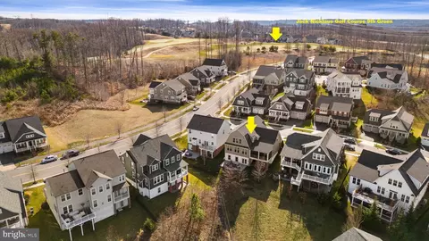 View/Area - 17153 Gullwing Dr, Dumfries, VA 22026 photo 2 of 12