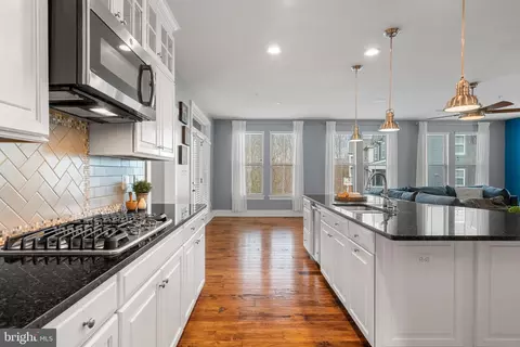 Kitchen - 17153 Gullwing Dr, Dumfries, VA 22026 photo 2 of 5