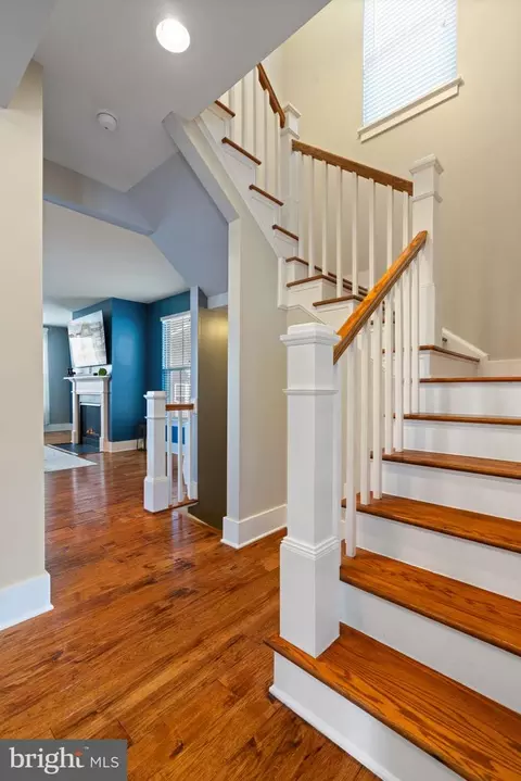 Entry Way - 17153 Gullwing Dr, Dumfries, VA 22026 photo 2 of 16