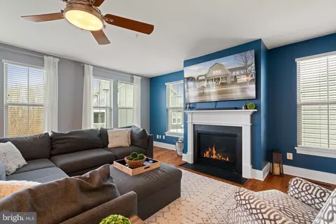 Other - 17153 Gullwing Dr, Dumfries, VA 22026 photo 4 of 32
