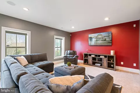Other - 17153 Gullwing Dr, Dumfries, VA 22026 photo 9 of 32