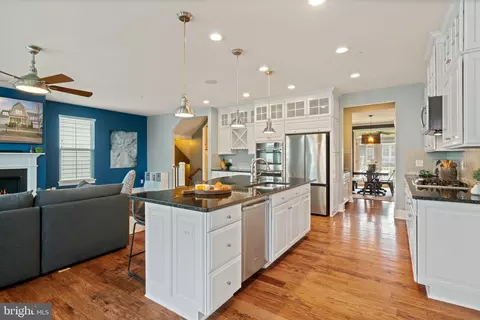 Kitchen - 17153 Gullwing Dr, Dumfries, VA 22026 photo 3 of 5