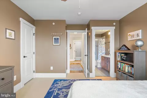 Bedroom - 17153 Gullwing Dr, Dumfries, VA 22026 photo 6 of 8