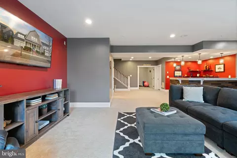 Entry Way - 17153 Gullwing Dr, Dumfries, VA 22026 photo 14 of 16