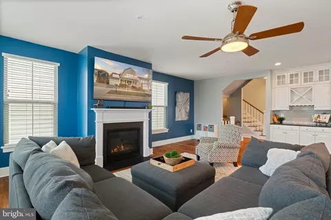Other - 17153 Gullwing Dr, Dumfries, VA 22026 photo 2 of 32