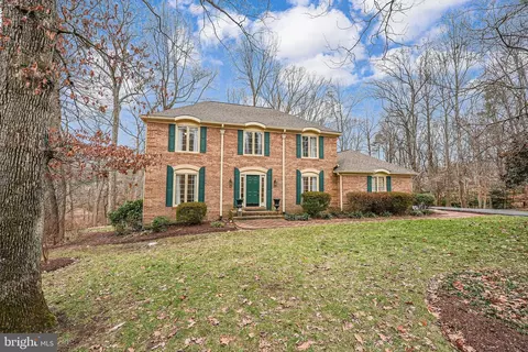 13016 Montpelier Ct, Woodbridge, VA 22192