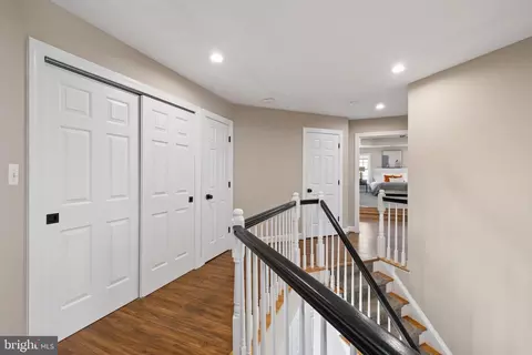 Entry Way - 12669 Crabtree Falls Dr, Bristow, VA 20136 photo 7 of 12