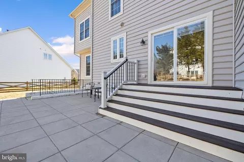 Exterior - 12669 Crabtree Falls Dr, Bristow, VA 20136 photo 8 of 13