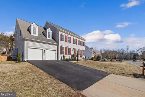 Exterior - 12669 Crabtree Falls Dr, Bristow, VA 20136 photo 3 of 13