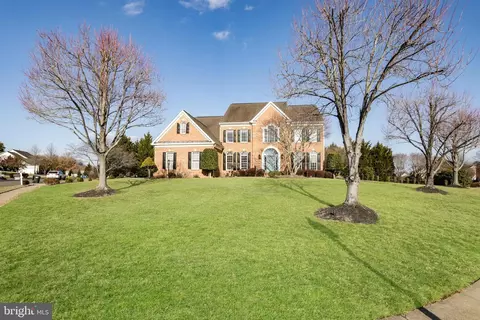 5557 Roan Chapel Dr, Haymarket, VA 20169