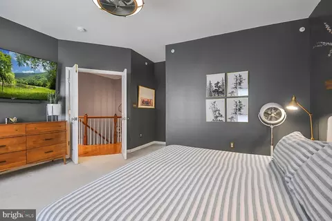 7943 Crescent Park Dr, Gainesville, VA 20155 photo 16