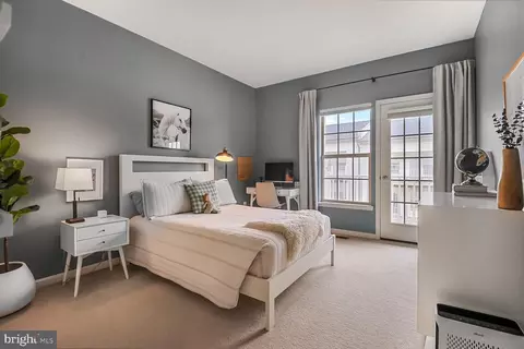 7943 Crescent Park Dr, Gainesville, VA 20155 photo 21