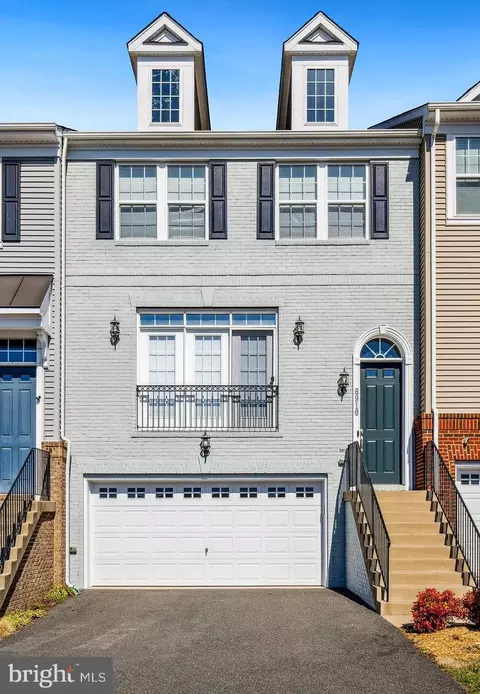 8916 Haversack Hunt Way, Manassas, VA 20112