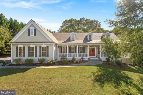 9801 Alydar Ct, Nokesville, VA 20181