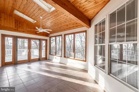 6820 Saddle Run Way, Gainesville, VA 20155 photo 15