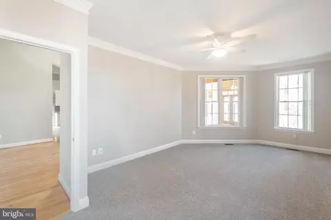 6820 Saddle Run Way, Gainesville, VA 20155 photo 11