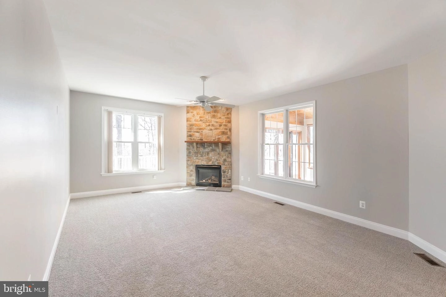 6820 Saddle Run Way, Gainesville, VA 20155 photo 9