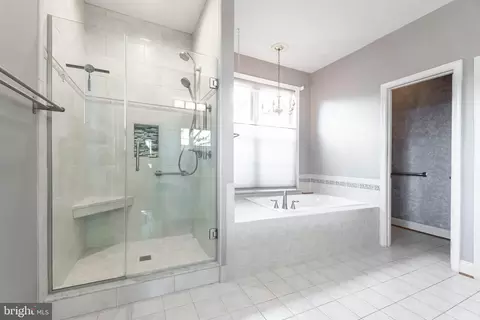 6820 Saddle Run Way, Gainesville, VA 20155 photo 12