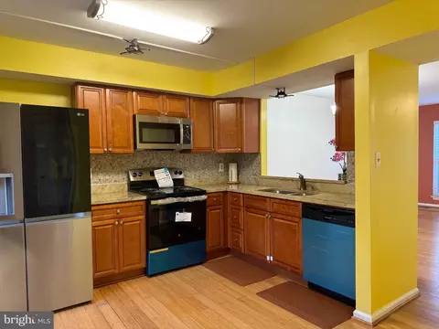 Kitchen - 3679 Tavern Way, Triangle, VA 22172 photo 2 of 4