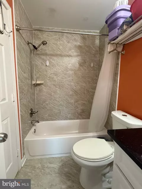 Bath - 3679 Tavern Way, Triangle, VA 22172 photo 4 of 5