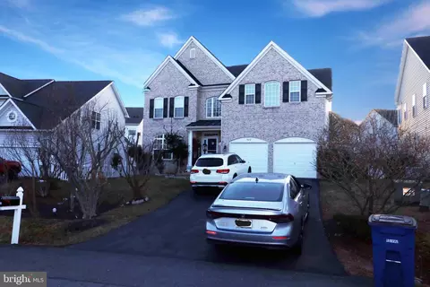 7612 Maracaibo Ct, Gainesville, VA 20155