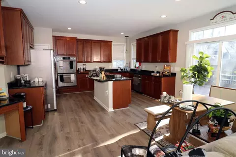 Kitchen - 7612 Maracaibo Ct, Gainesville, VA 20155 photo 1 of 4