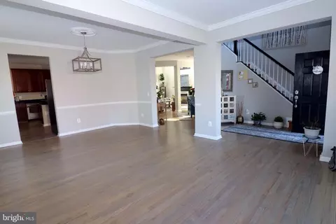 Entry Way - 7612 Maracaibo Ct, Gainesville, VA 20155 photo 1 of 9