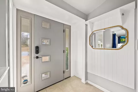 Entry Way - 4222 Avon Dr, Dumfries, VA 22025 photo 2 of 2