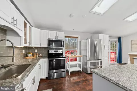Kitchen - 4222 Avon Dr, Dumfries, VA 22025 photo 3 of 3