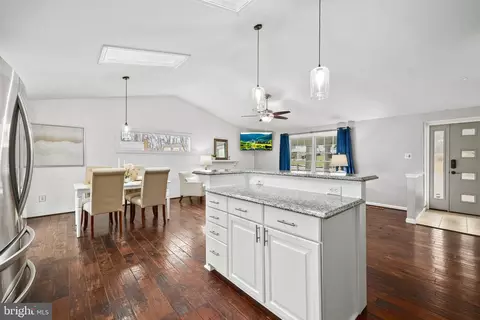 Kitchen - 4222 Avon Dr, Dumfries, VA 22025 photo 2 of 3